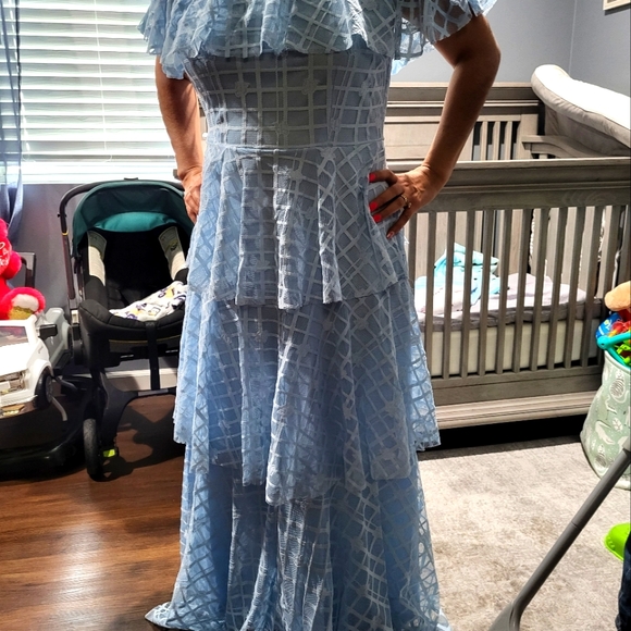 Off the shoulder layered long dress - Picture 5 of 13